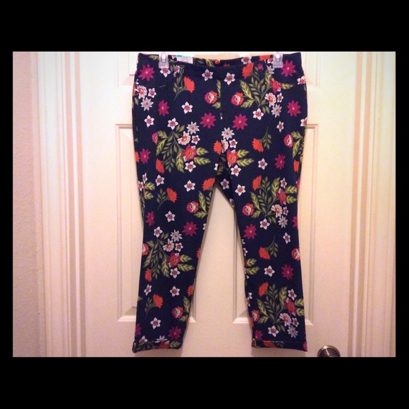 time and tru jeggings capri